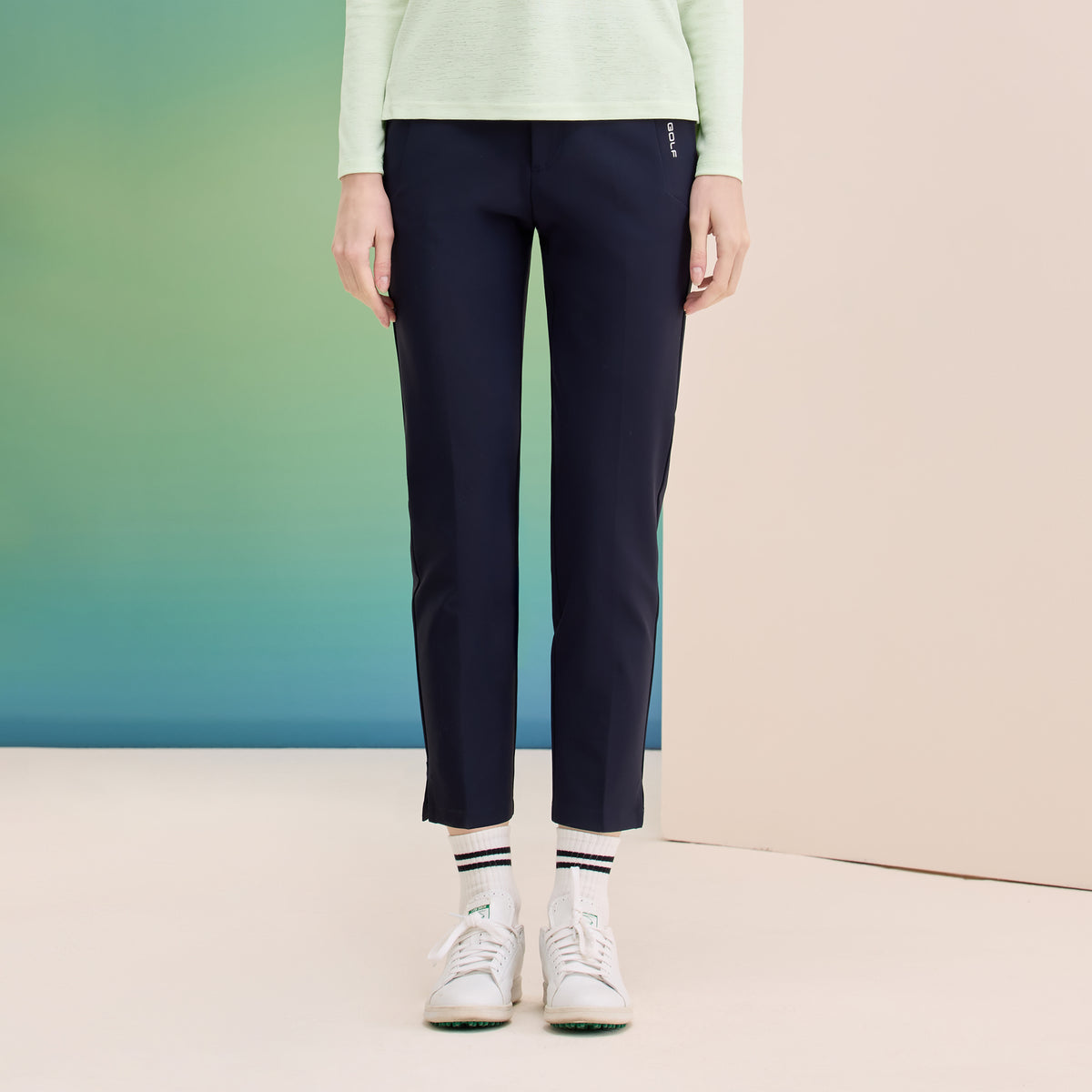 Women's woven cropped pants