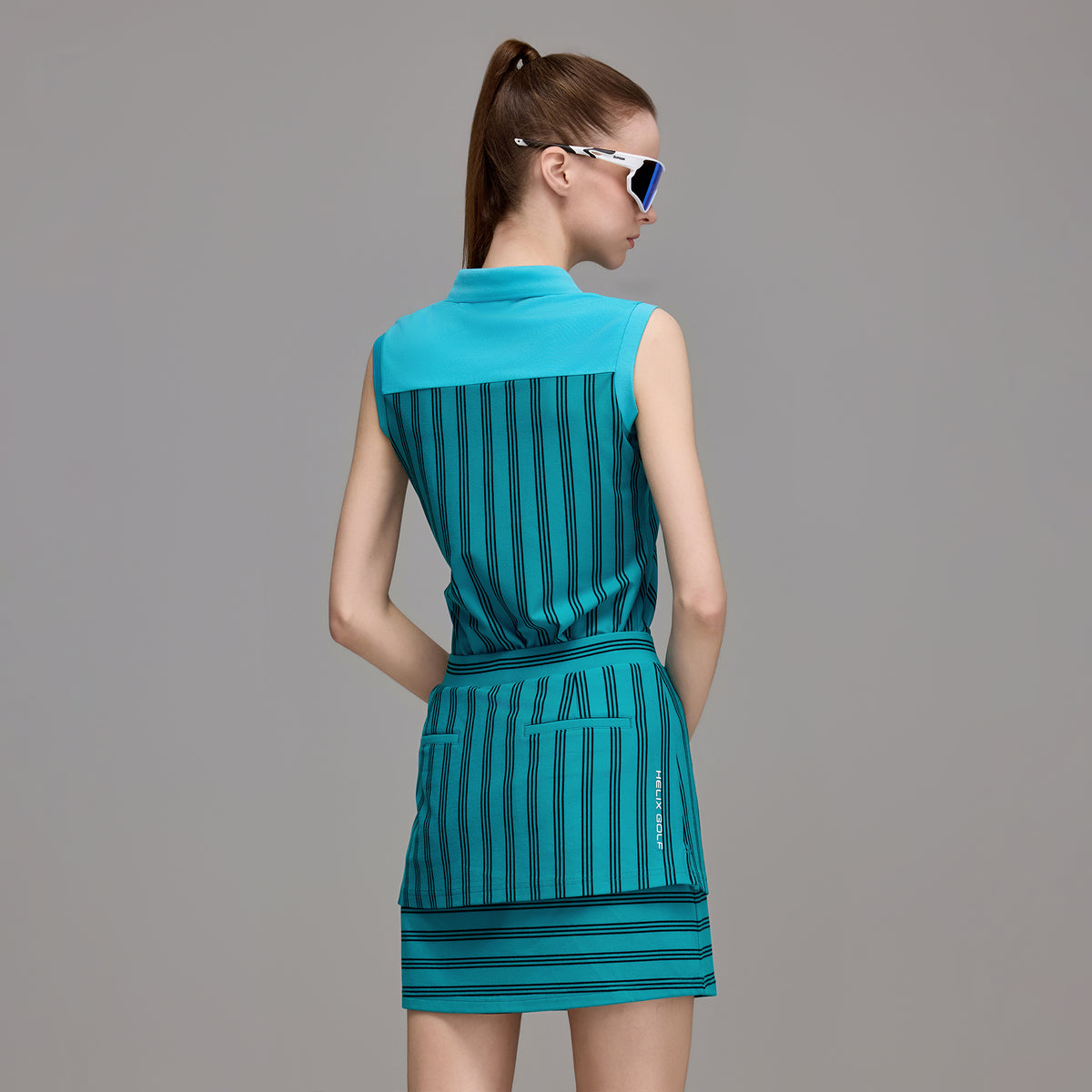 Women's knitted skirt